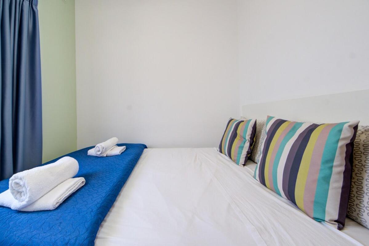 Azure Haven - Gzira Apartments And Penthouse By Shortletsmalta Camera foto